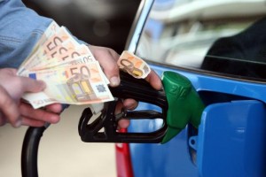 Ληστεία με την απειλή μαχαιριού σε βενζινάδικο