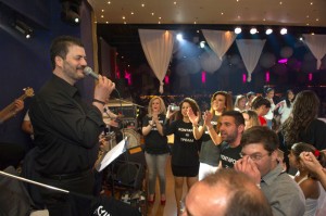 Συγκίνησε στην επιστροφή του ο Μανώλης Κονταρός