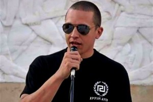 ΣΟΚ! Ο Κασιδιάρης επιτέθηκε και χτύπησε οn air την Λιάνα Κανέλλη!(vds)