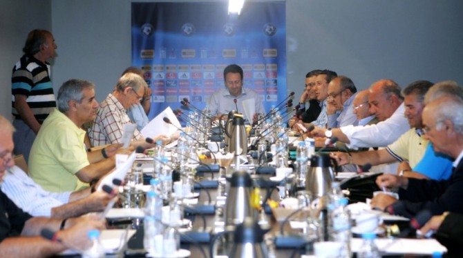 Αυτήν την ώρα κρίνεται η τύχη του Κρητικού ομίλου