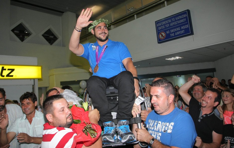 Αποθέωση και ρίγος συγκίνηση για τον Ολυμπιονίκη Μανώλη Στεφανουδάκη!