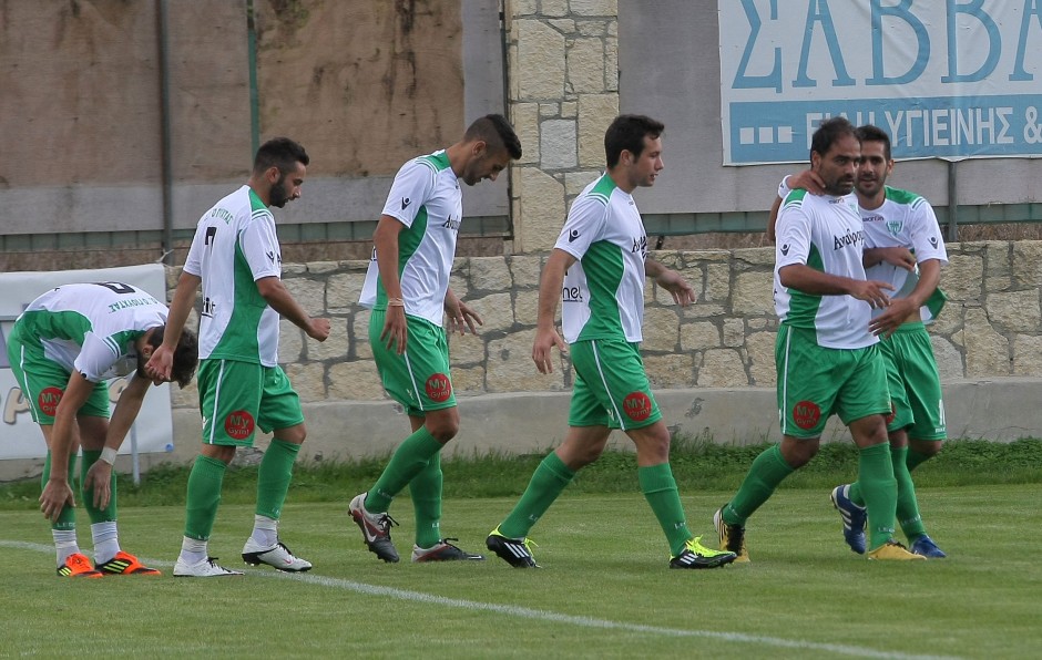 Σε 10 λεπτά “καθάρισε” ο Γιούχτας τον Πατούχα!