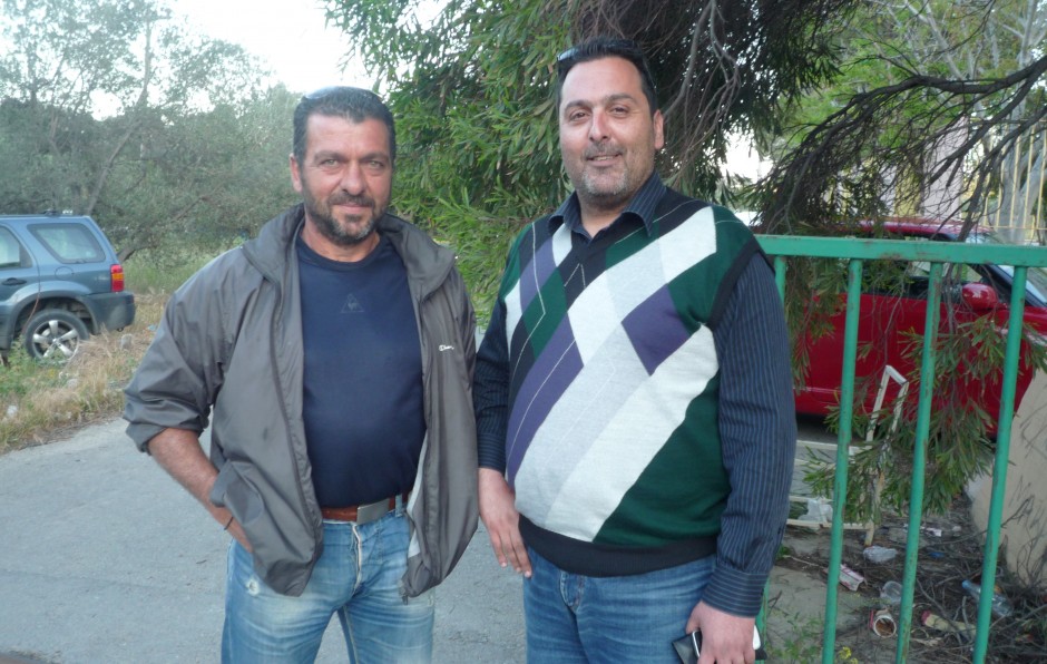 Παρακολουθούν την ομάδα τους