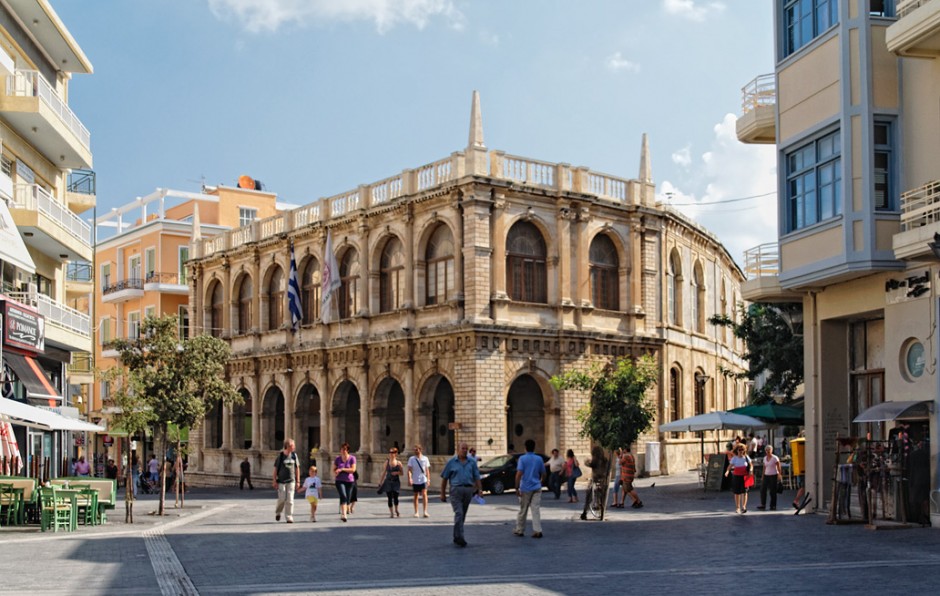 Βρέθηκαν στο δημαρχείο οι άνθρωποι του Ποσειδώνα