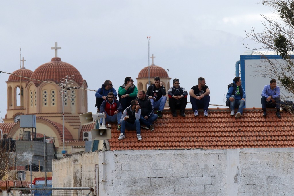 Ποιοι γελάνε, ποιοι κλαίνε και ποιοι…πάνε για διακοπές