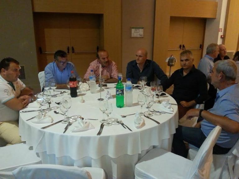 Eίμαστε μία ωραία ατμόσφαιρα!!!…Και μπράβο μας!