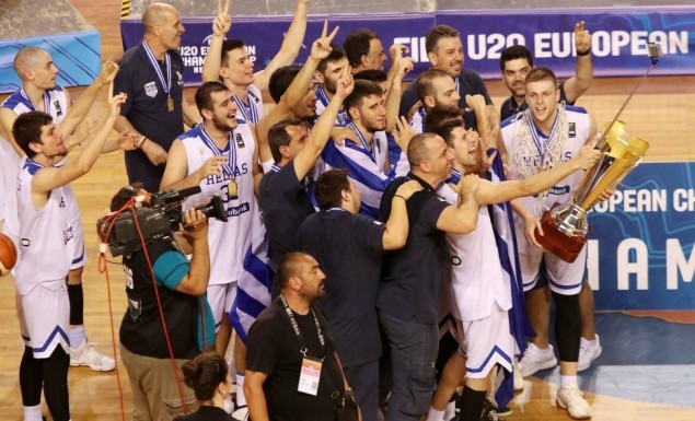 Στο Μέγαρο Μαξίμου οι «χρυσοί» Νέοι