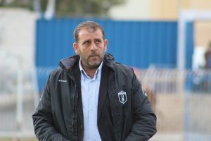 Μανώλη τι πας να κάνεις!