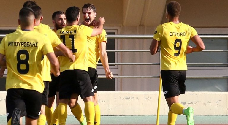 Γεμίζει τα… κενά και το ρόστερ