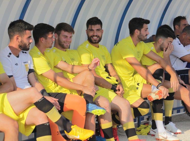 Με όλα τα όπλα στην φαρέτρα του