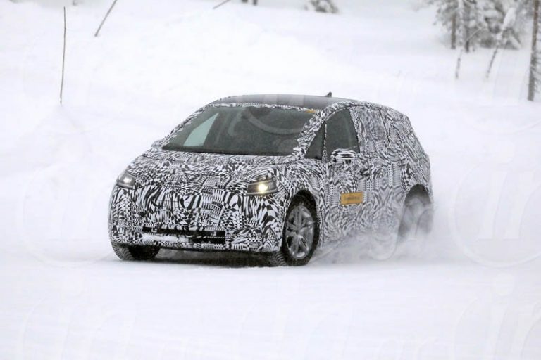 VW ID Neo 2020: Η «αυτοκρατορία» αντεπιτίθεται ηλεκτρικά