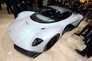 Aston Martin AM-RB 003: Στον πλανήτη των hypercars