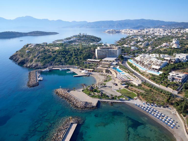 “Top Mediterranean Resort” το ξενοδοχείο Wyndham Grand Mirabello
