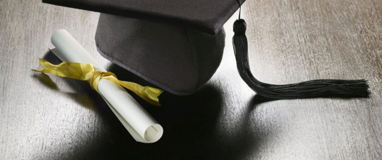 Ακυρώνονται οι τελετές απονομής πτυχίων