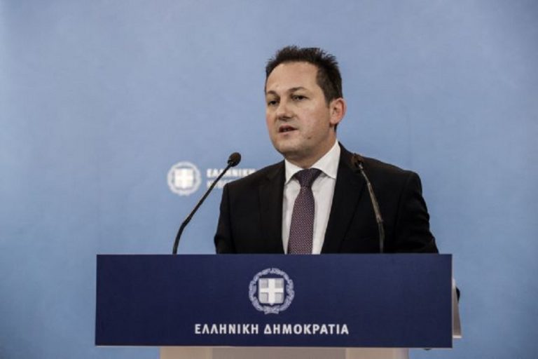Επιστροφή στα σκληρά μέτρα: Τέλος κομμωτήρια, click away – ανοίγουν τα σχολεία στις 11 Ιανουαρίου
