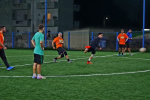 Οι ποδοσφαιρικές μάχες των ομάδων καλά κρατούν