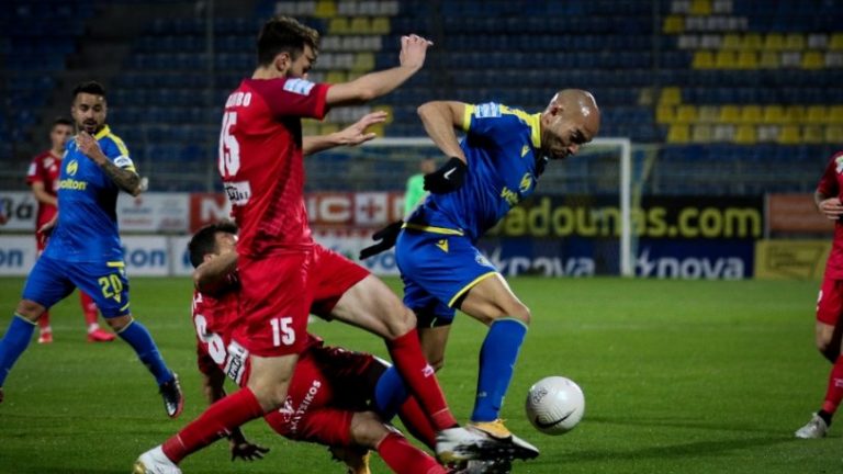 Αστέρας Τρίπολης – Βόλος 1-1: Ισοπαλία με πέναλτι, κόκκινη και “Buzzer Beater”