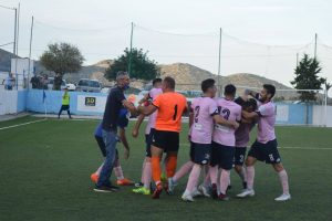 Η Δαμάστα ευχήθηκε στον Νίκο Ανδριαδάκη