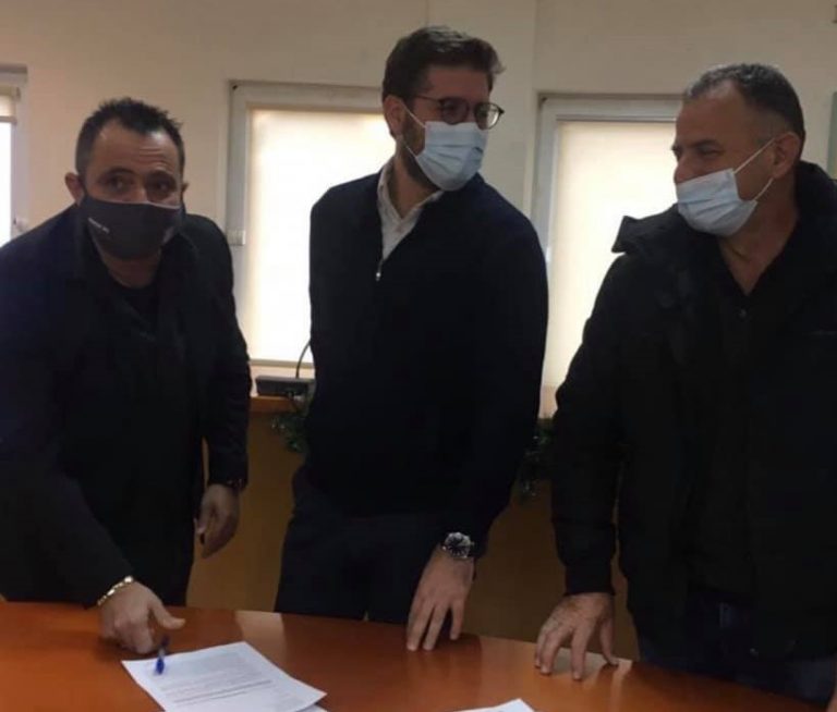 ΠΑΟ Κρουσώνα: “Επεσαν” οι υπογραφές για την αλλαγή χλοοτάπητα στο γήπεδο