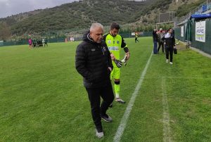 Βοσνιάδης: “Το θέμα είναι να μην πετάμε βαθμούς”
