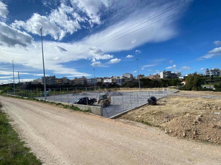 Pics | Ξεκινάει η τοποθέτηση του τάπητα στο γήπεδο του Ποσειδώνα