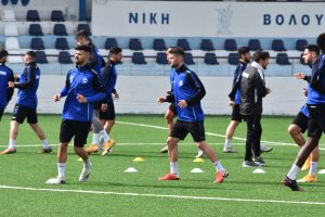 Pics | Χανιά: Προπόνηση στο γήπεδο της Νίκης Βόλου