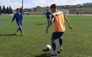 Οικογενειακό διπλό και τεστ στην Επισκοπή
