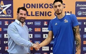 Επίσημα στον Ιωνικό ο Κόνιαρης
