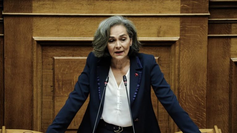 Η Σοφία Σακοράφα νέα πρόεδρος στον ΣΕΓΑΣ