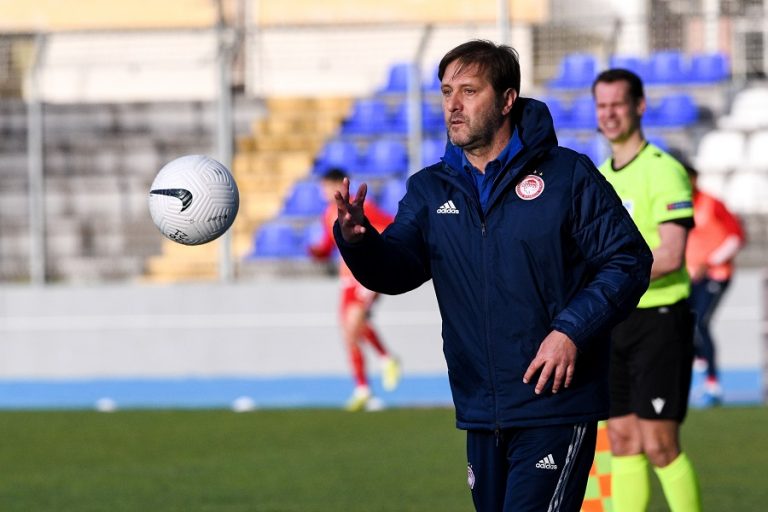 Μαρτίνς: «Είχαν ευκαιρίες και οι δύο ομάδες, να είμαστε προσεκτικοί στη ρεβάνς»