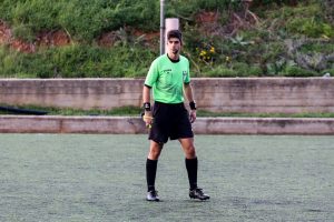 Ο Τρίγκας στο ντέρμπι τίτλου