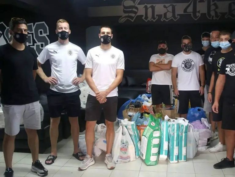Pics | Ο ΟΦΗ στους Snakes για μια μεγάλη αγκαλιά προς τους πυρόπληκτους