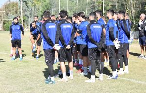 Pics | Χανιά: Προπόνηση με το “βλέμμα” στις εξελίξεις