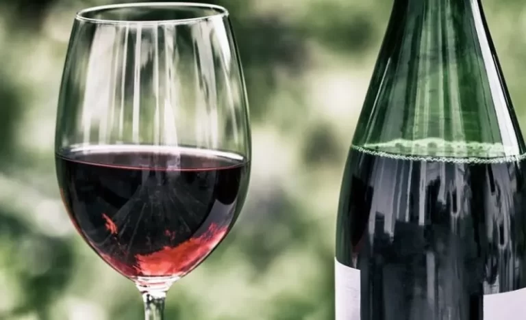 3 χρυσά και 5 ασημένια μετάλλια κατέκτησαν τα κρασιά της Ένωσης Ηρακλείου στο PAR WINE AWARD