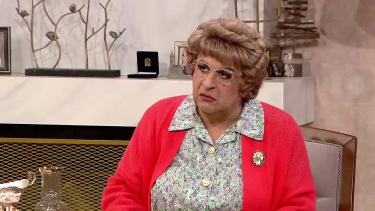 Μάρκος Σεφερλής: «Μαζευτείτε πολλοί και χτυπάτε όλοι μαζί, δεν νικιέμαι εύκολα»