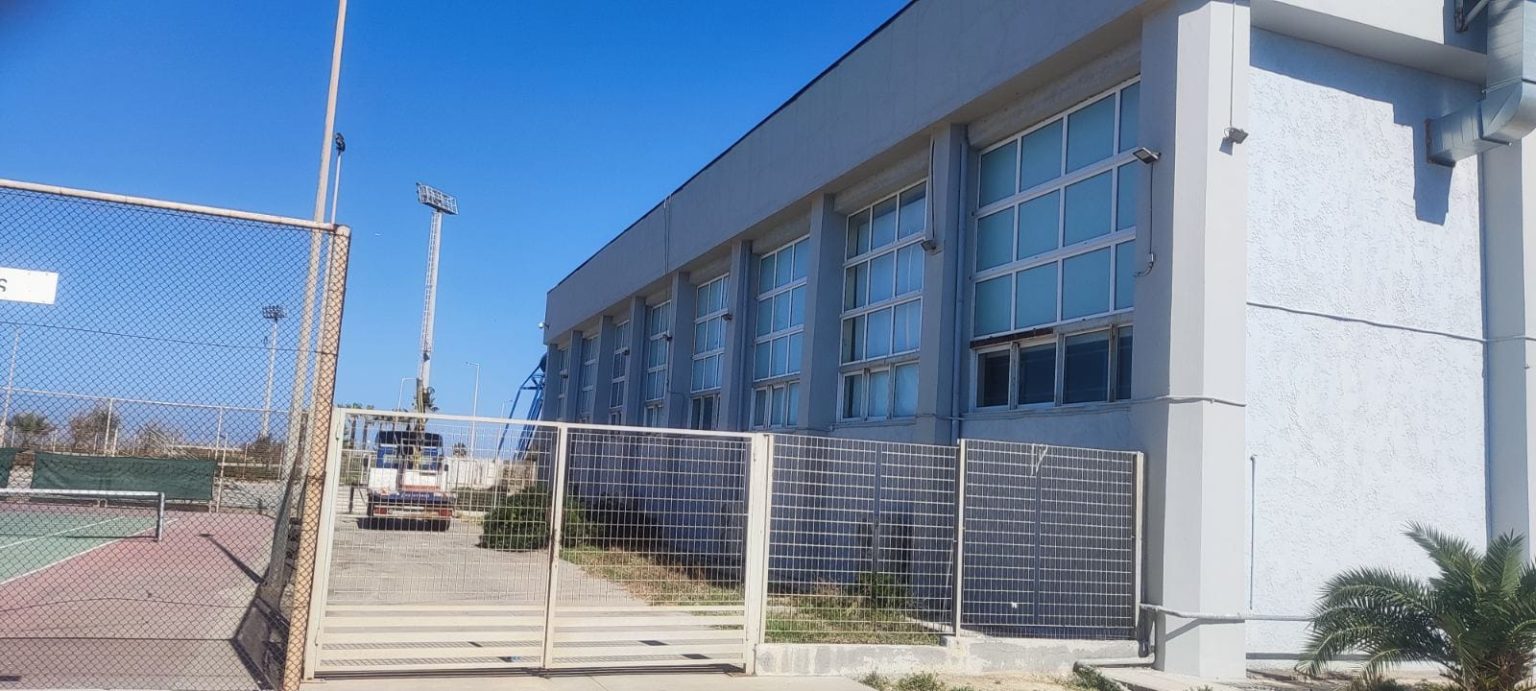 Pics | Άλλαξε η πρόσοψη του κλειστού γυμναστηρίου Λίντο