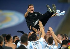O «ιός της καμήλας», τα θολά νερά του Ντεσάμπ και ο τρόπος της Αργεντινής για τον τελικό