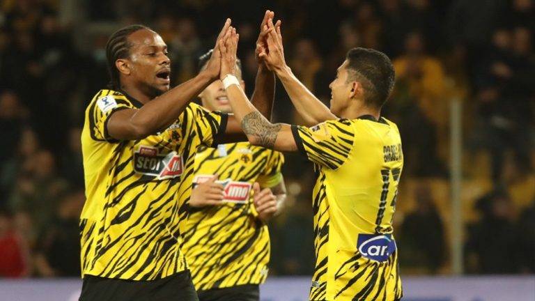ΑΕΚ – Πανσερραϊκός 3-0: Νίκη-πρόκριση για την Ένωση!