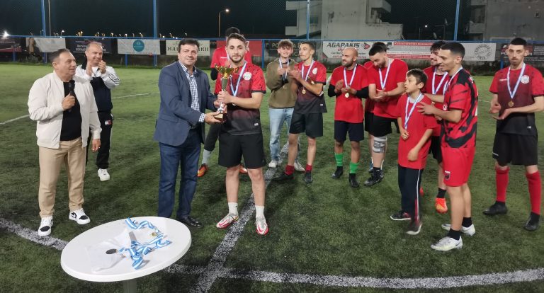 Μια ΑΓΕΛΗ… τίτλου!!!