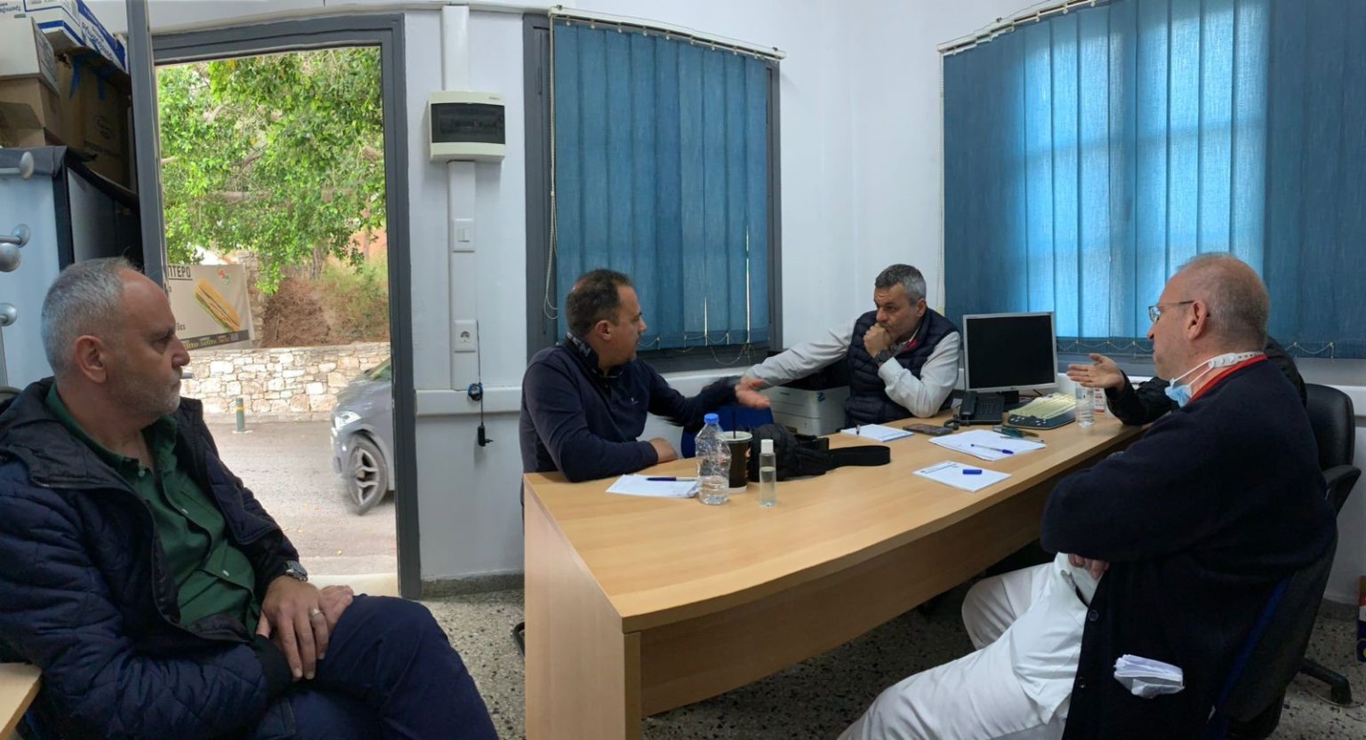 Στην κινητοποίηση των εργαζομένων ο Χάρης Μαμουλάκης – Ποια είναι η πρόταση του ΣΥΡΙΖΑ ΠΣ για το νέο ΕΣΥ