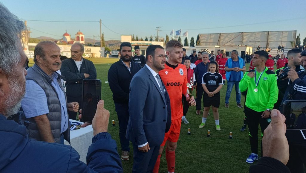 Παίκτης του ΑΟΤ ο Λεωνίδας Βλαχάκης
