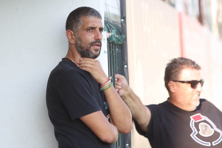 Σουτζής: «Ελέγχαμε το παιχνίδι στο πρώτο ημίχρονο – Οπισθοχωρήσαμε χωρίς λόγο στο δεύτερο»