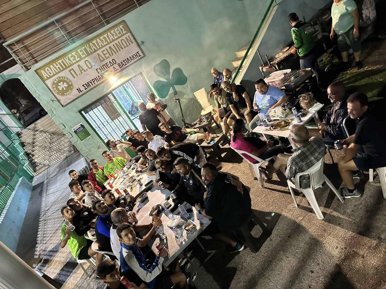 Pics | Μπάρμπεκιου σε οικογενειακό κλίμα στα Δειλινά!