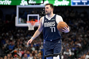 Triple double του Ντόντσιτς, ισοπέδωσε με 45άρα τους Γουόριορς – Τα αποτελέσματα του NBA