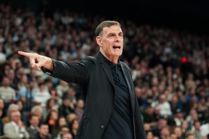 Ολυμπιακός: Μεγάλες εκπλήξεις κόντρα στην Μακάμπι από τον Μπαρτζώκα