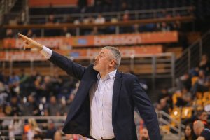 Βετούλας: «Συγχαρητήρια, πολύ ωραίο πρωτάθλημα, ας πω τα τετριμμένα για να μη τιμωρηθώ»