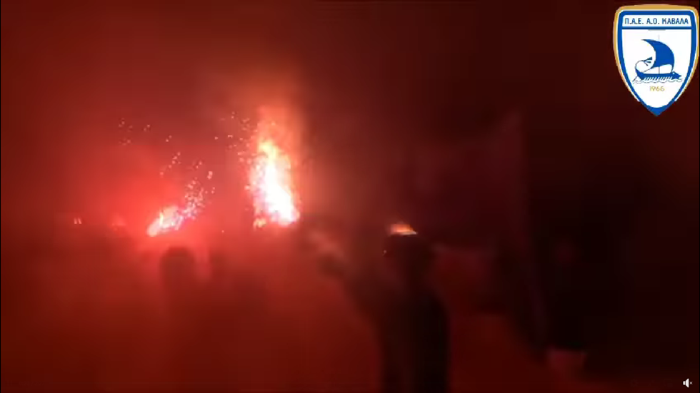 Εντυπωσιακή υποδοχή τα ξημερώματα στην Καβάλα για τον ΑΟΚ (vid)
