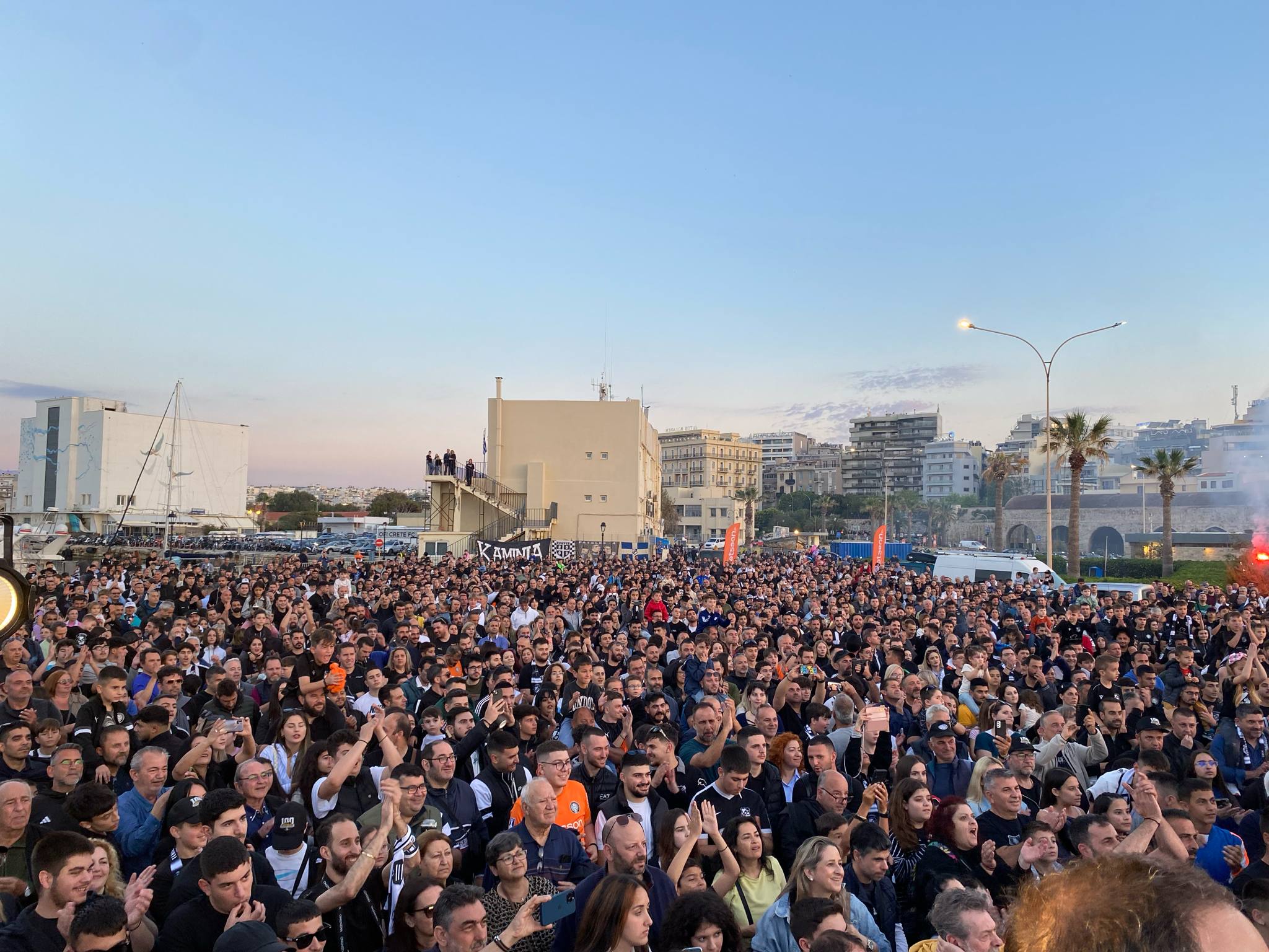 ΠΑΡΑΝΟΙΑ ΓΙΑ ΤΟ ΚΥΠΕΛΛΟ