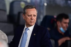 Μπαλτάκος σε ΕΟΚ: «Θα ενημερωθείτε εάν, όταν, όπως και από αυτούς που πρέπει»