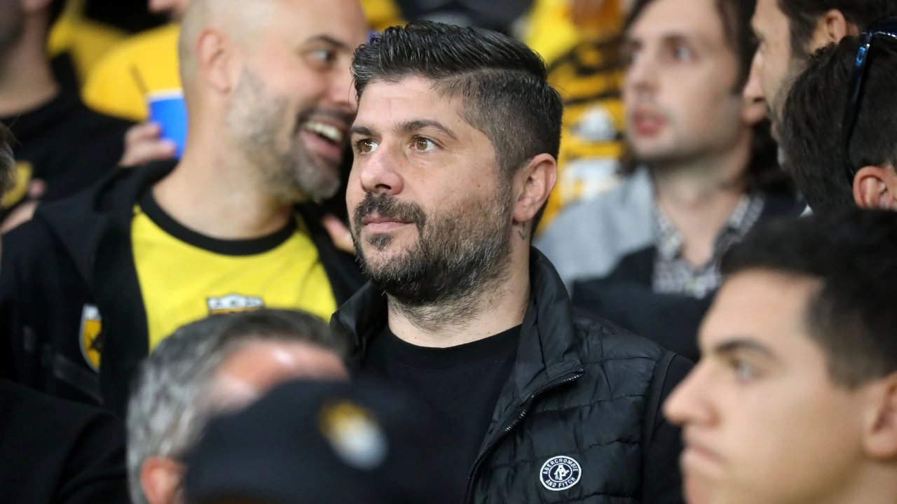 Μιχάλης Σηφάκης: “Σήμερα ντρέπομαι περισσότερο από ποτέ που είμαι ΟΦΗ”